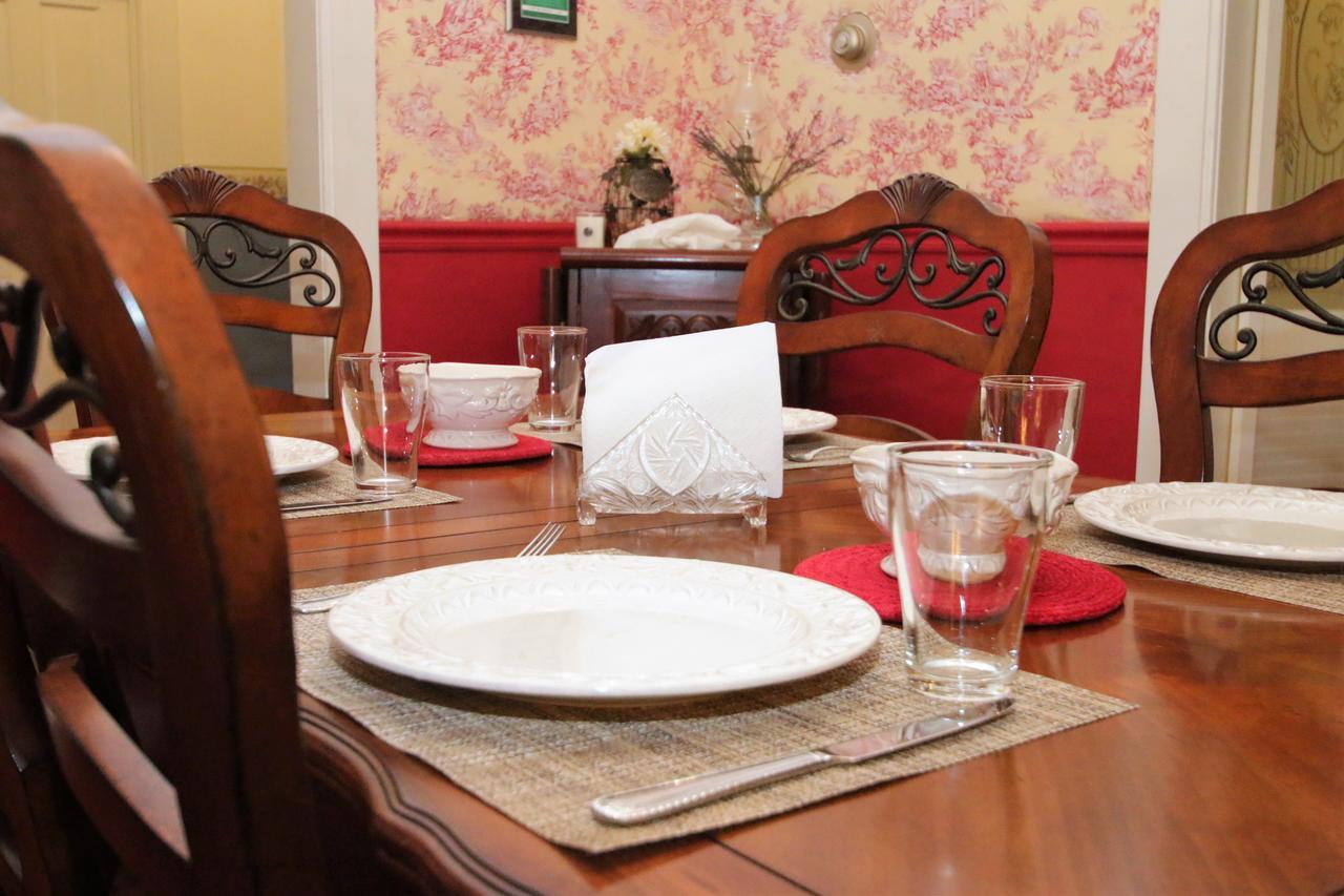 Skye Cottage Bed & Breakfast Central  City Bagian luar foto