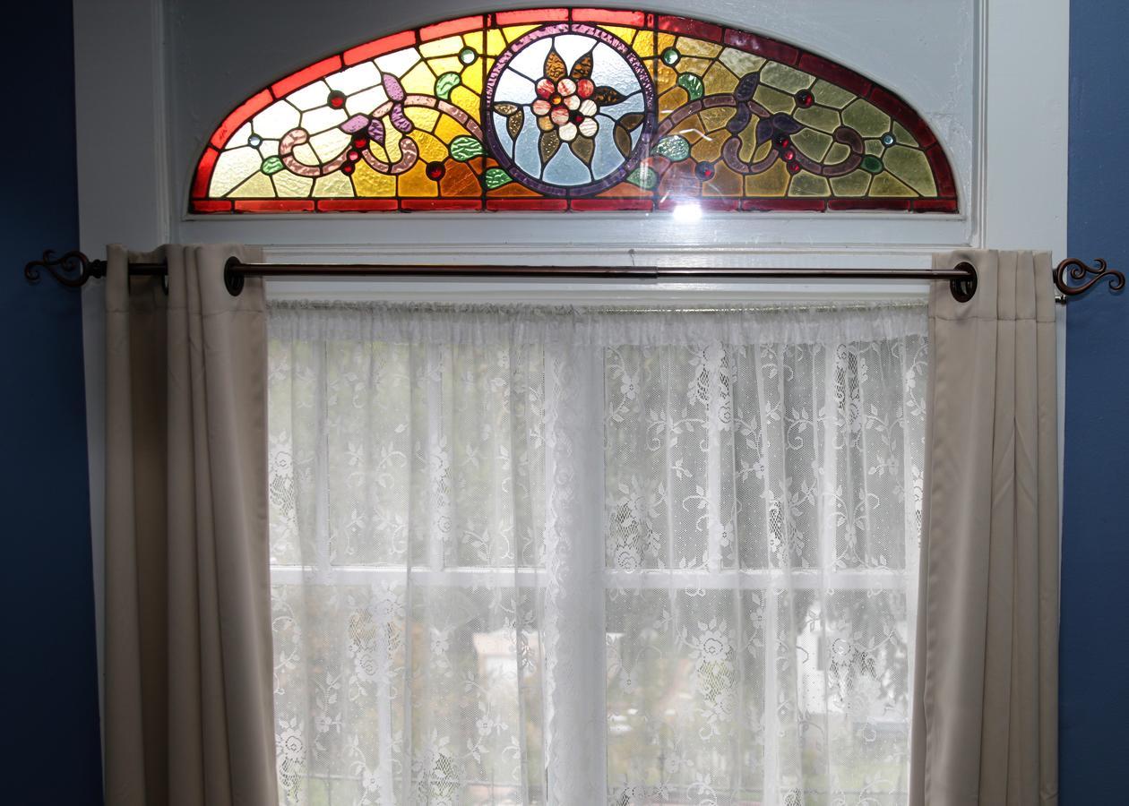 Skye Cottage Bed & Breakfast Central  City Bagian luar foto